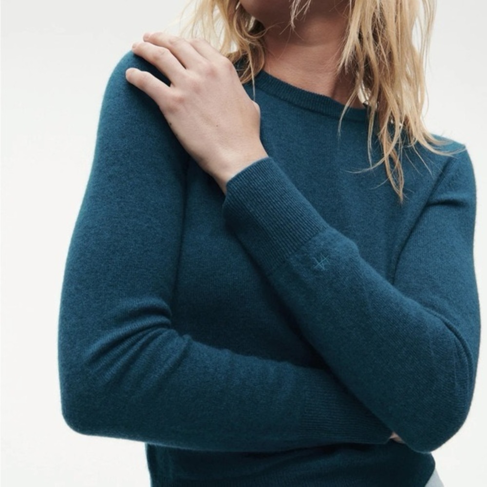 NAADAM Teal Crewneck Cashmere Sweater